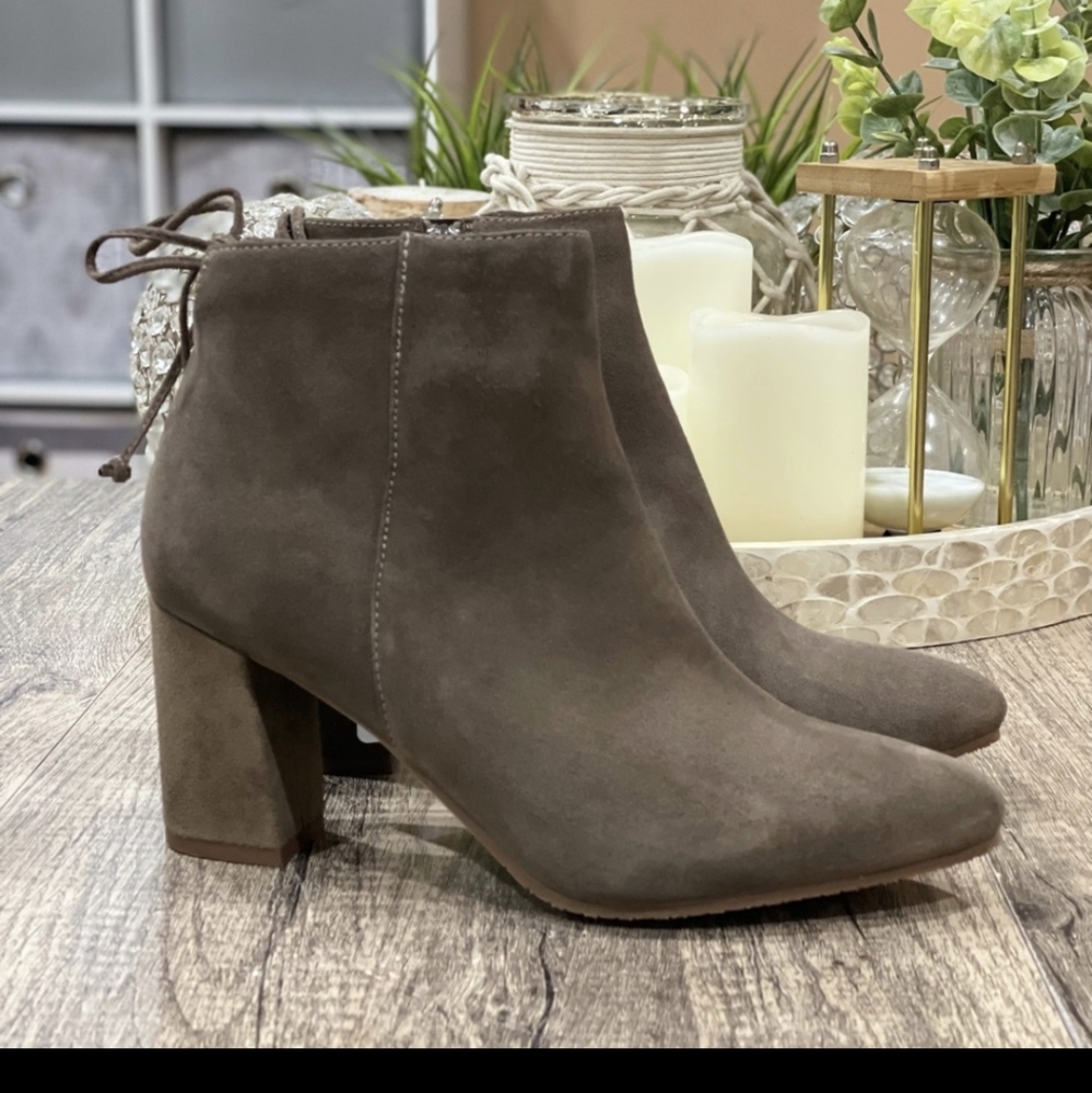 🆕 Blondo Women's Tiana Waterproof Ankle Bootie